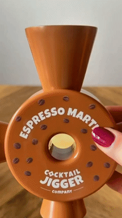 Espresso Martini jigger demonstration